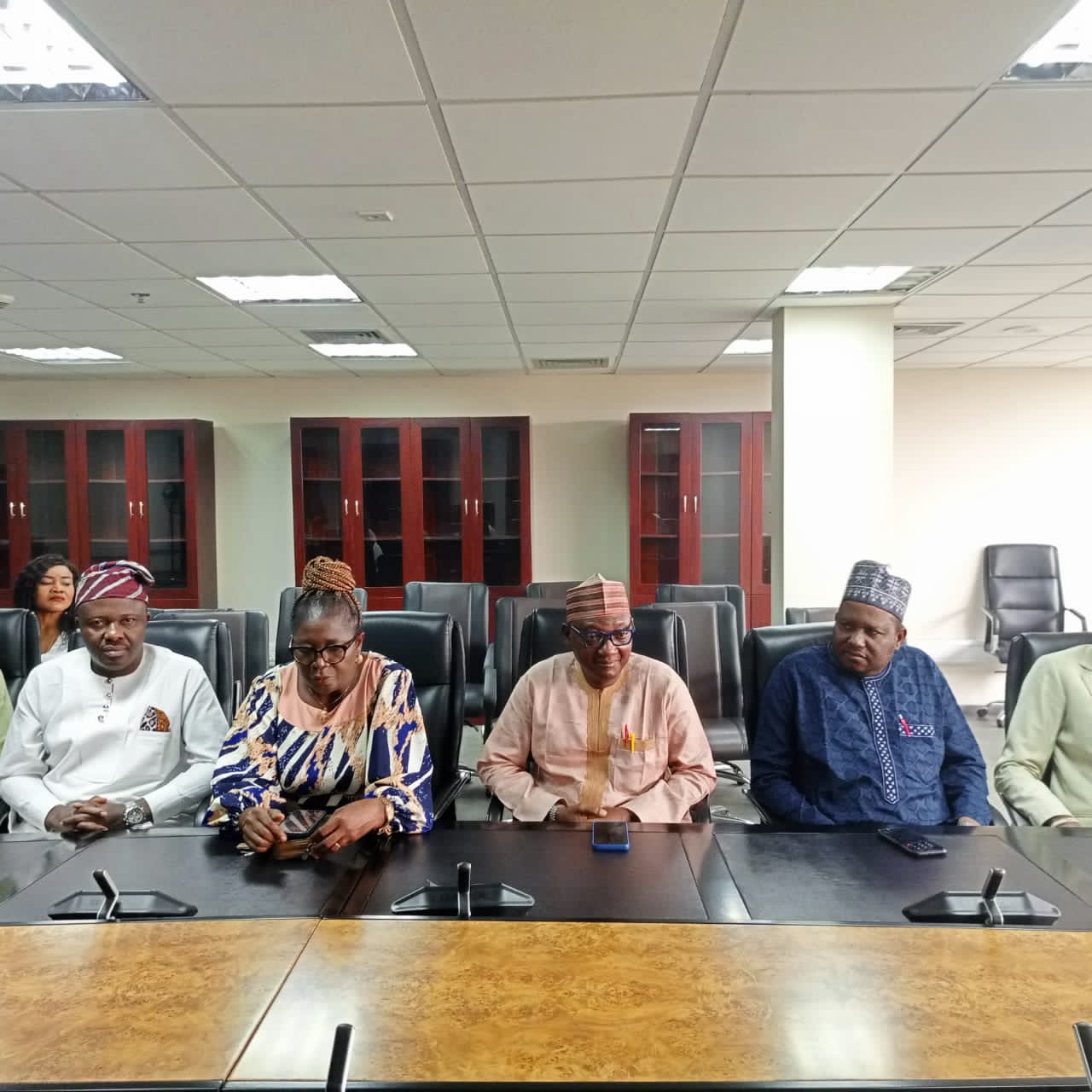 Another cross section showing: Drs Pius Olaojo, FNLA - PRO; Juliet Nmecha - Treasurer; Prof Al-Hassan - CULNU Chair and Dr Umar Lawal - VP